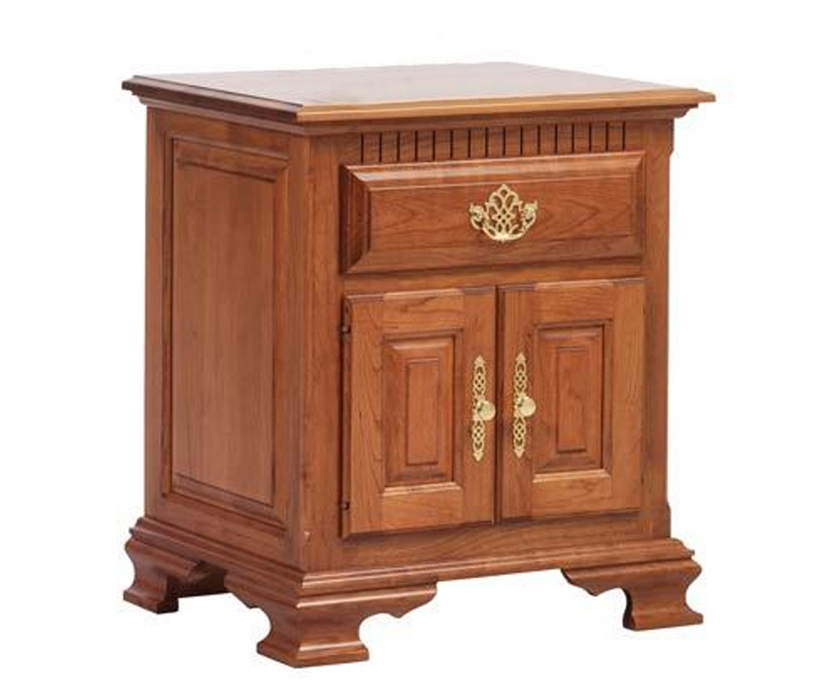 Victoria's Tradition Nightstand